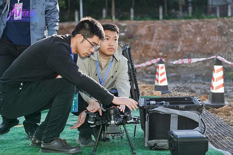 “AI+低空巡檢”賽道實戰現場。主辦方供圖