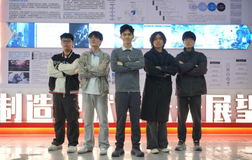 由广西大学越南留学生参与组建的智械节奏队。主办方供图